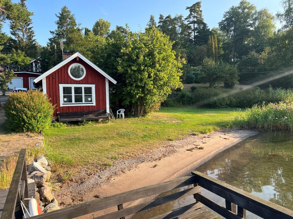 Exclusive Guesthouse With Stunning Seaview! Värmdö Extérieur photo