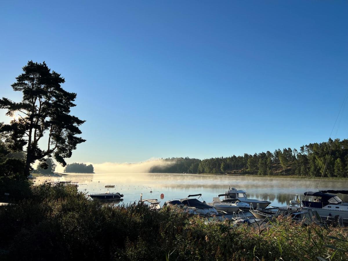 Exclusive Guesthouse With Stunning Seaview! Värmdö Extérieur photo
